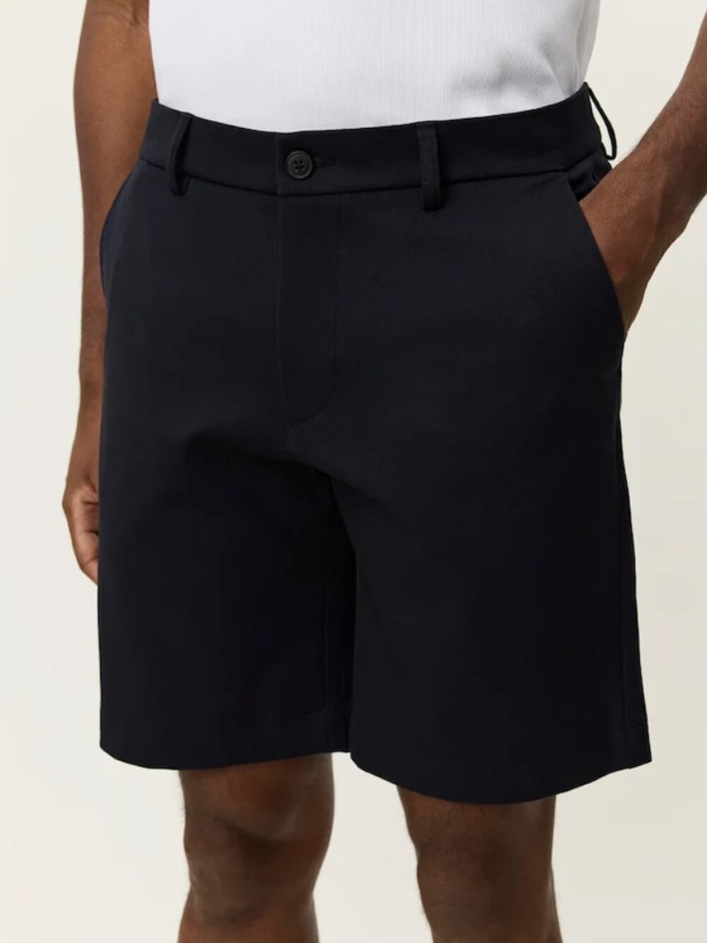 Les Deux DARK GREEN Como Shorts in W32